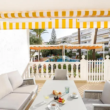 Luxury With Pool View - Playa Real Beachfront Appartamento *