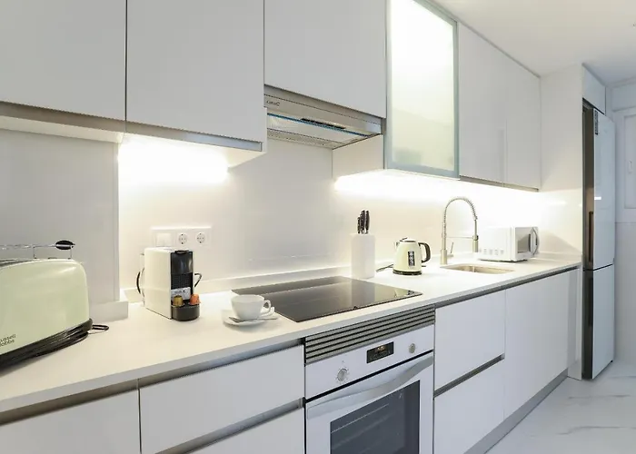 Luxury With Pool View - Playa Real Beachfront Apartament