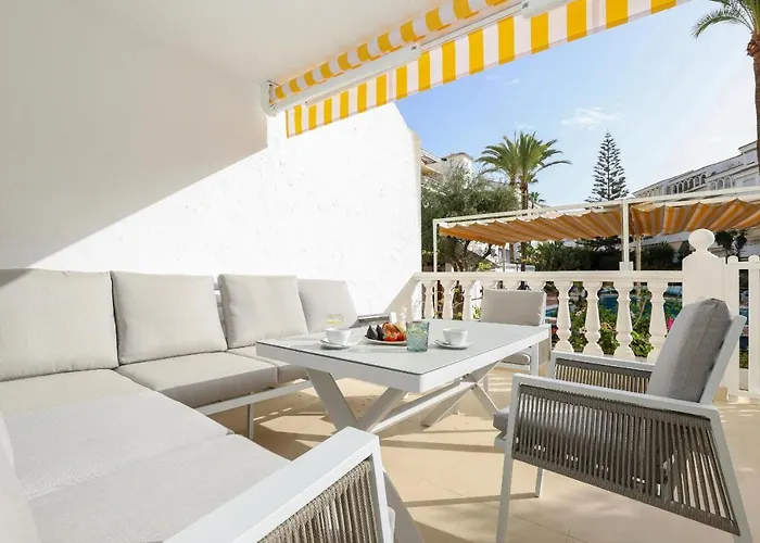Luxury With Pool View - Playa Real Beachfront Marbella