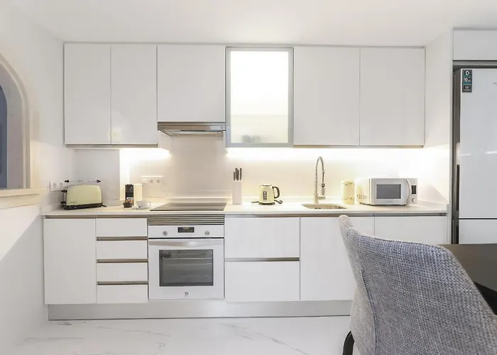 Luxury With Pool View - Playa Real Beachfront Apartament