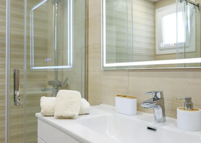 Luxury With Pool View - Playa Real Beachfront アパート マルベーリャ