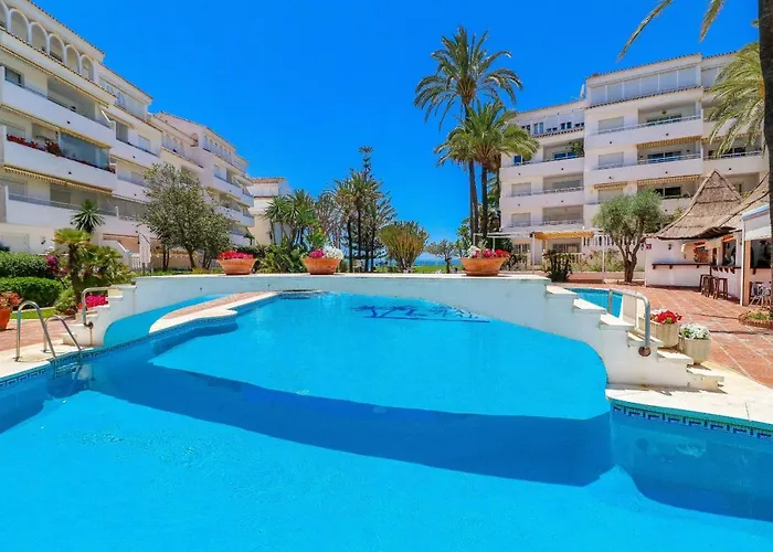Luxury With Pool View - Playa Real Beachfront マルベーリャ