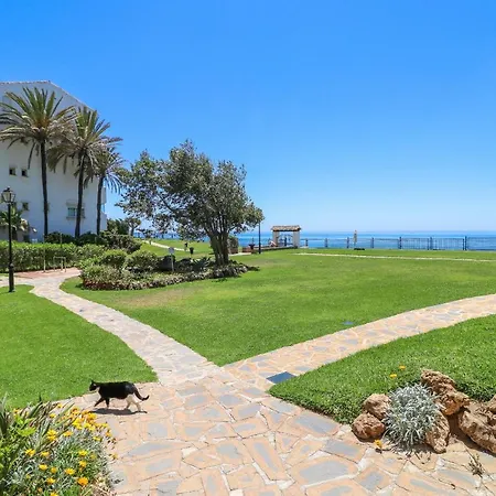 Luxury With Pool View - Playa Real Beachfront